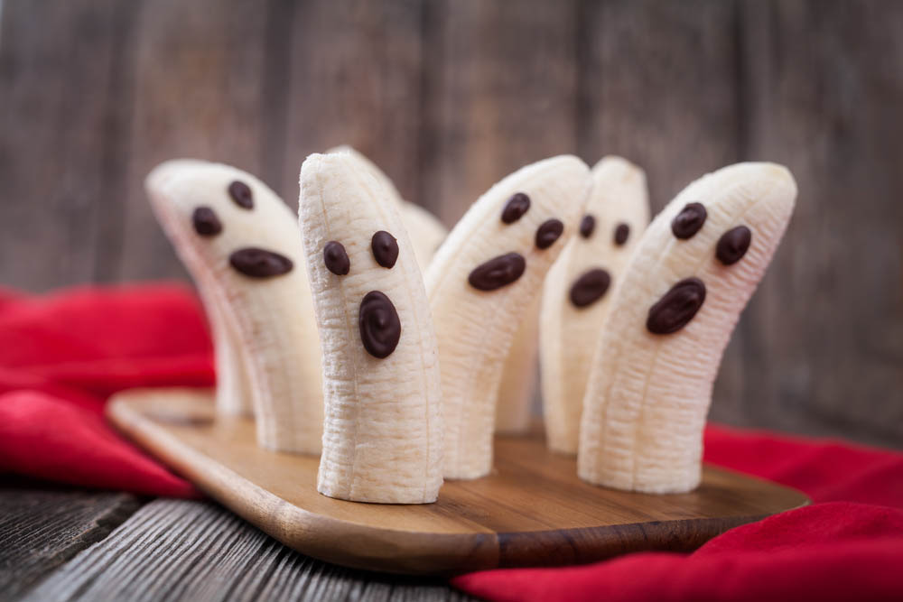 Healthy Halloween Bananas